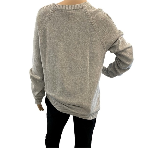 ⭐️ Banana Republic Cotton Blend Knit Crew Neck Ribbed Sleeve Sweater Size Medium - Picture 2 of 9